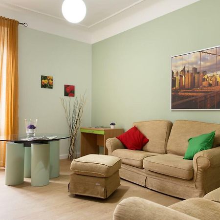 Beautiful Apartment In San Giovanni Close To Colosseo Rom Exterior foto
